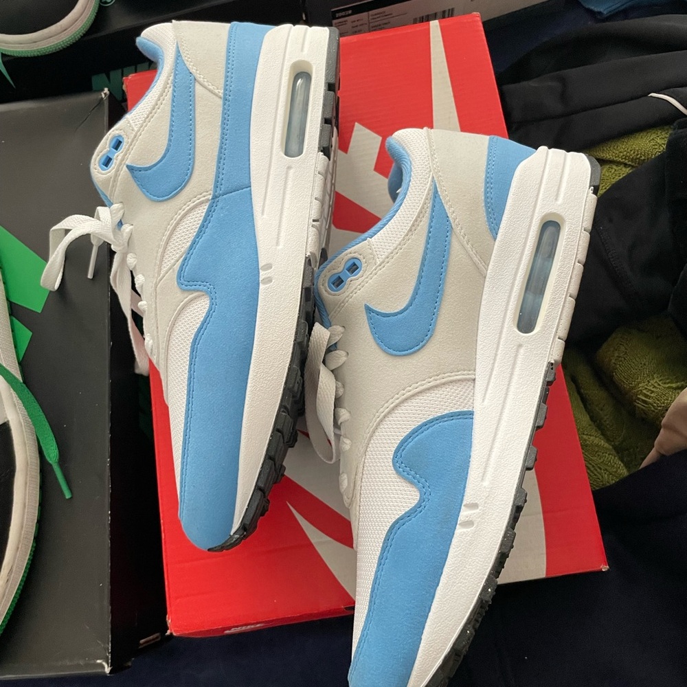 Nike Air Max Blue and White Shoes